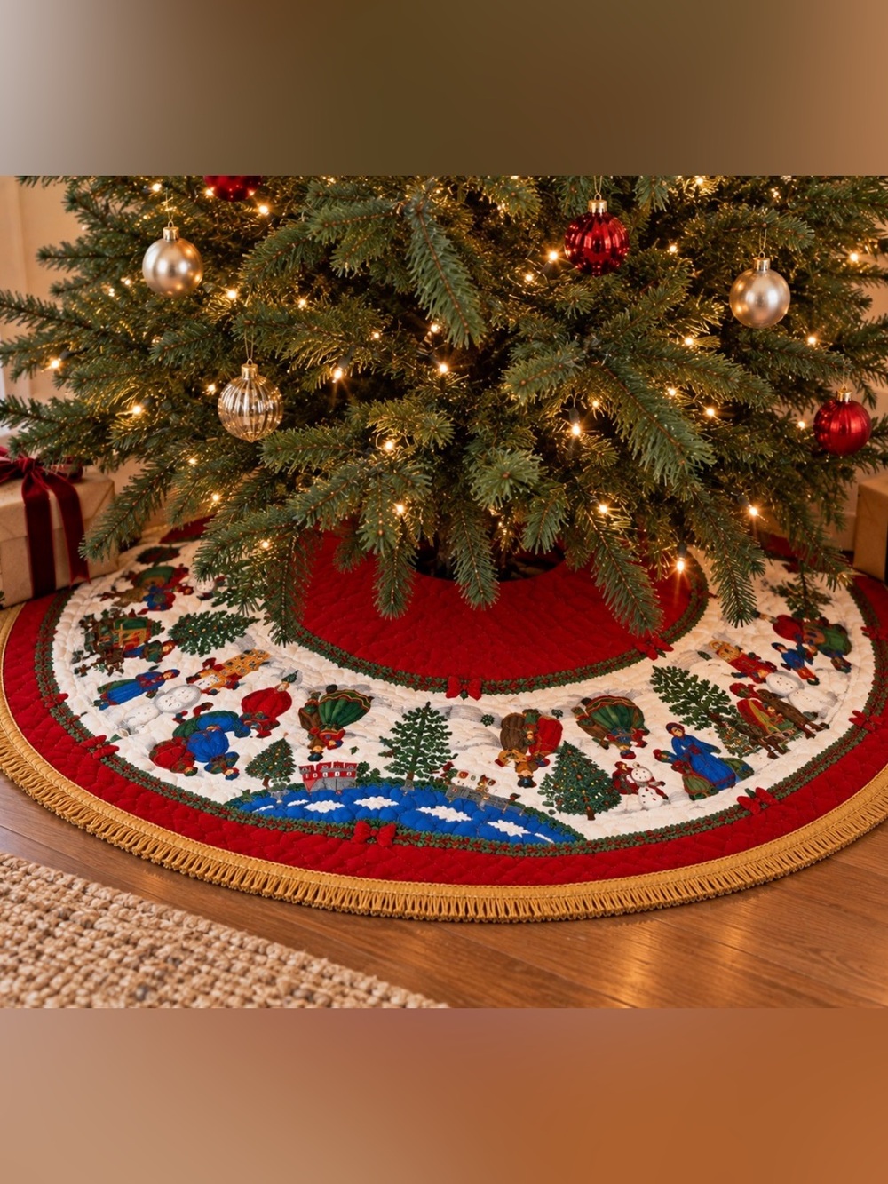 Vintage Quilted Victorian Christmas Tree Skirt